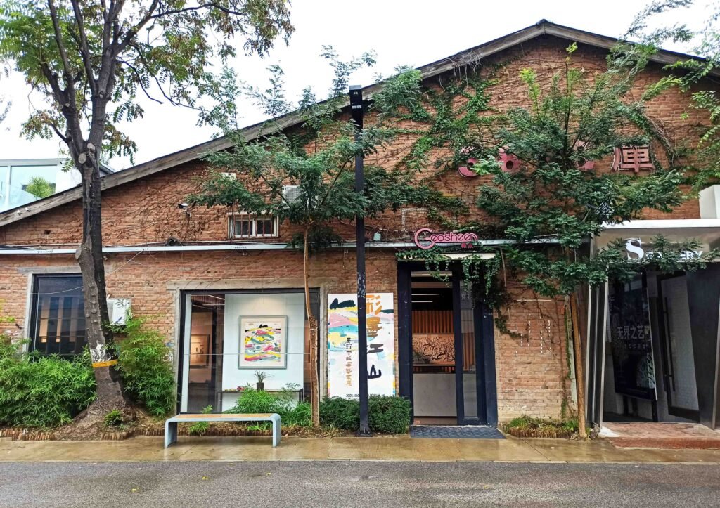 Geosheen at 798 Art District